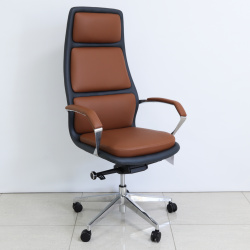 Кресло руководителя Офис Система 007, 270-11 Back 270-30 Face, кожзам черно-коричневый, крестовина хром Fiorenzo
