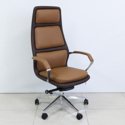 Кресло руководителя Офис Система 007-1, 270-10 Back 270-29 Face, кожзам коричнево-песочный, крестовина хром Fiorenzo
